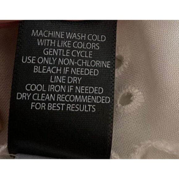 Torrid White Embroidered Eyelet Blouse Torrid Size 2 2X - Picture 5 of 10